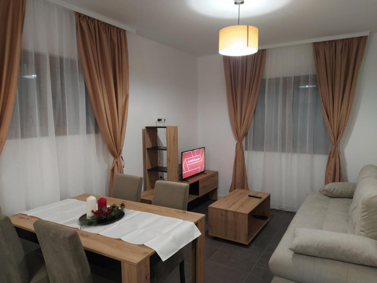 Domacinstvo Kod Gere Bed and Breakfast Crni Vrh Esterno foto