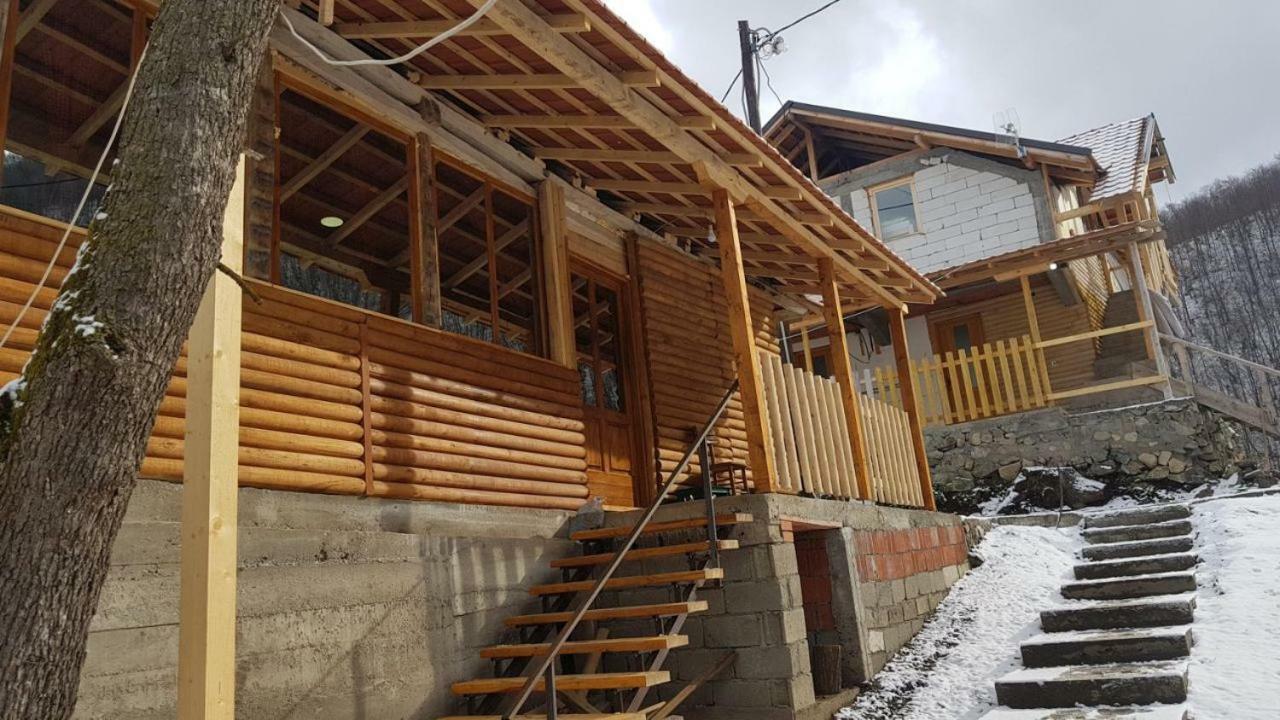 Domacinstvo Kod Gere Bed and Breakfast Crni Vrh Esterno foto