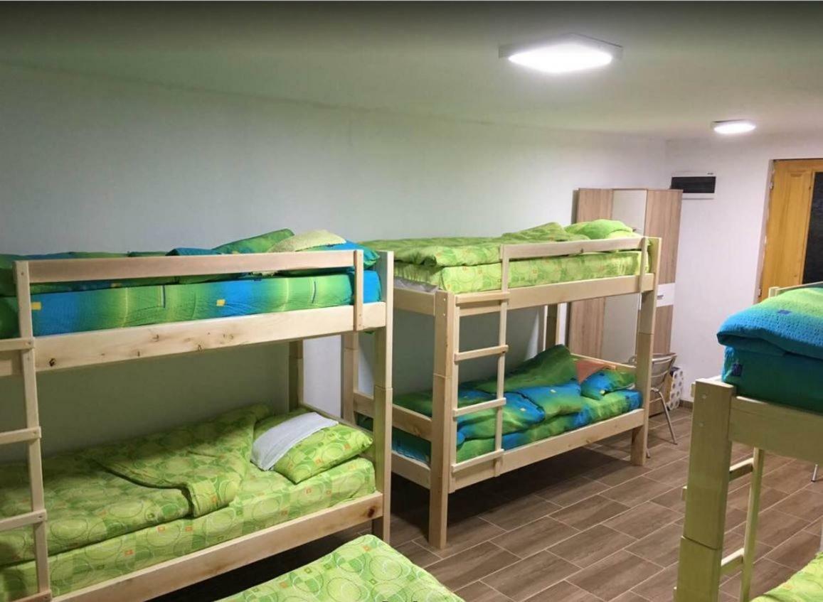 Domacinstvo Kod Gere Bed and Breakfast Crni Vrh Esterno foto