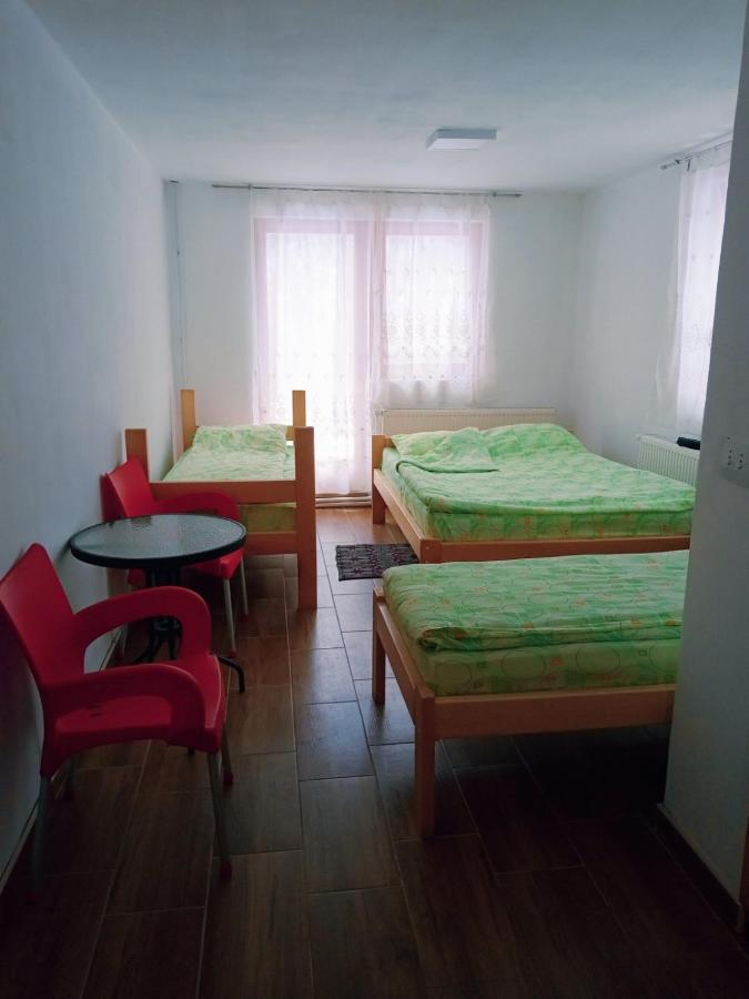 Domacinstvo Kod Gere Bed and Breakfast Crni Vrh Esterno foto